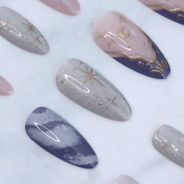 彗星繞星星&times;不對稱三角耳夾.avif
