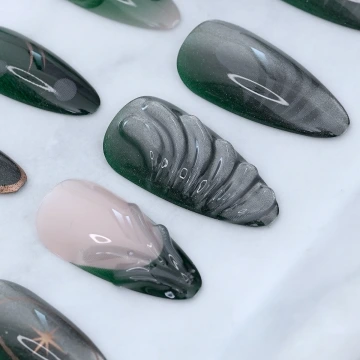 藍粉星月夢影亮面&times;穿戴式手指甲片&times;二十四入.avif