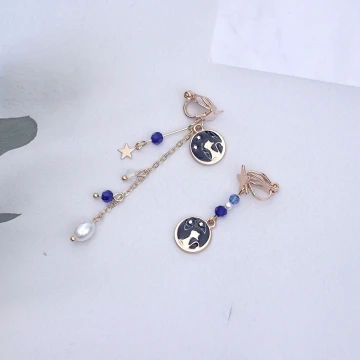 春日小貓&times;不對稱三角耳夾.avif
