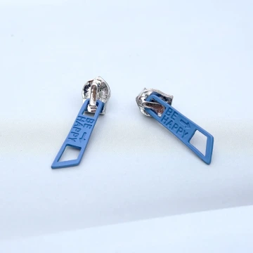 銀色愛心蝴蝶結&times;吊墜耳環.avif