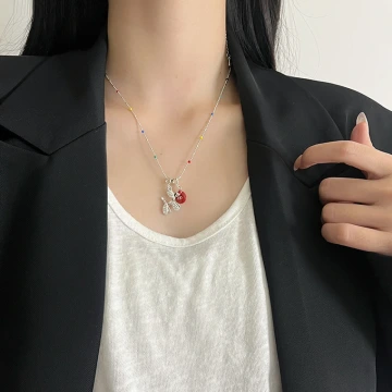花朵藍領結小貓&times;鎖骨項鍊.avif