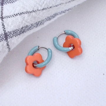 靈動粉蝶&times;三角耳夾.avif