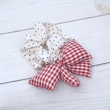 甜美藍花刺繡&times;大腸髮束.avif